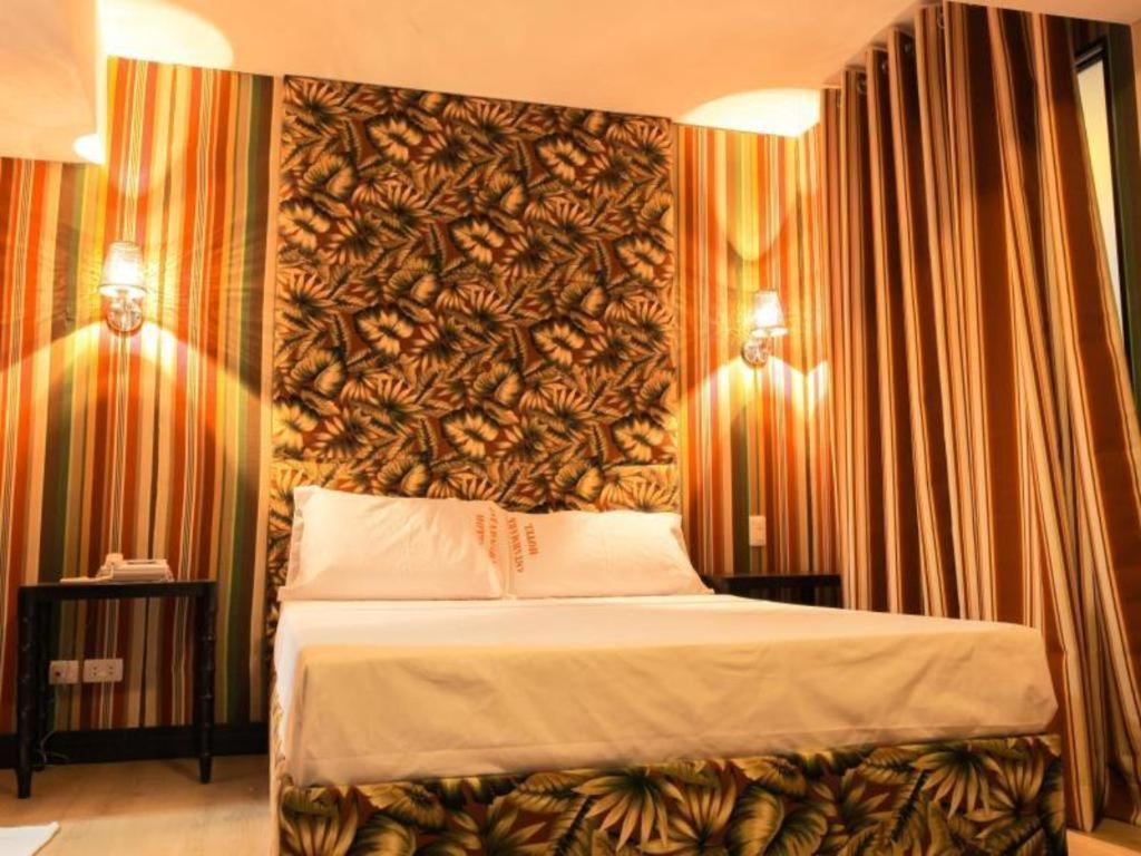 נגה Starmark Hotel מראה חיצוני תמונה